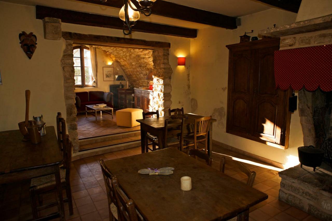Maison De Dame Tartine Issirac Esterno foto