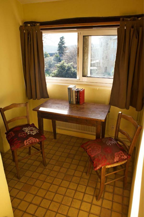 Maison De Dame Tartine Issirac Esterno foto