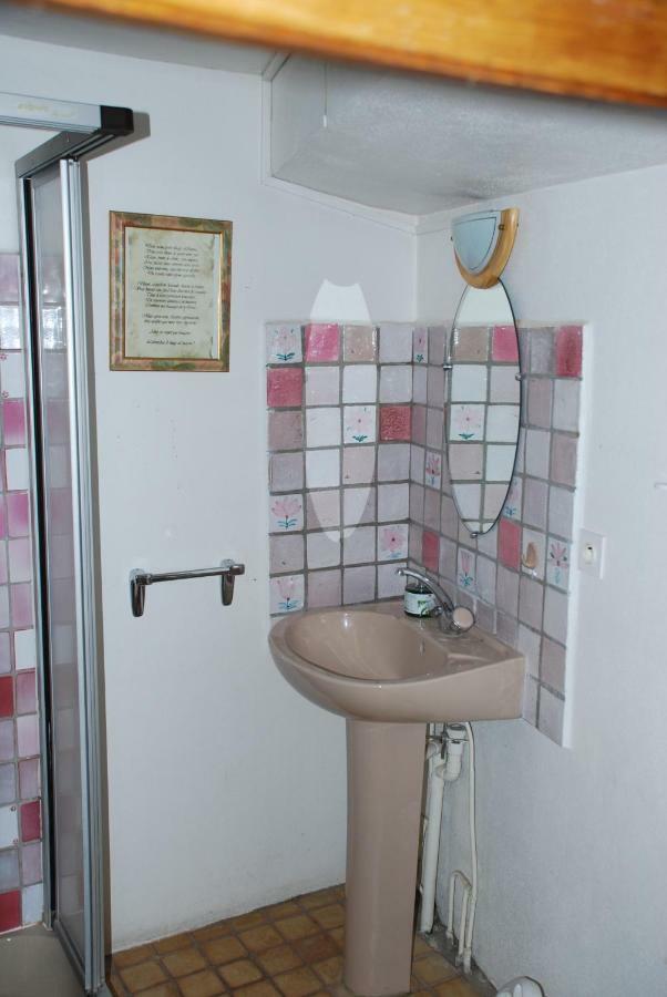 Maison De Dame Tartine Issirac Esterno foto